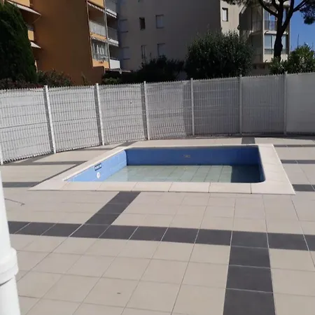 Studio Le Pharo, Plage, Piscine, Centre Port Appartement *