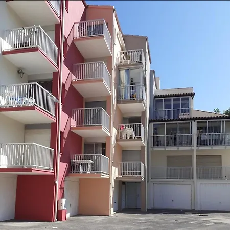 Appartement Studio Le Pharo, Plage, Piscine, Centre Port
